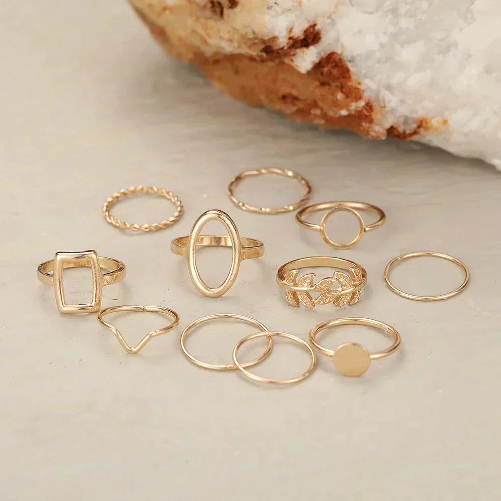 Ensemble de 11 bagues en argent vintage