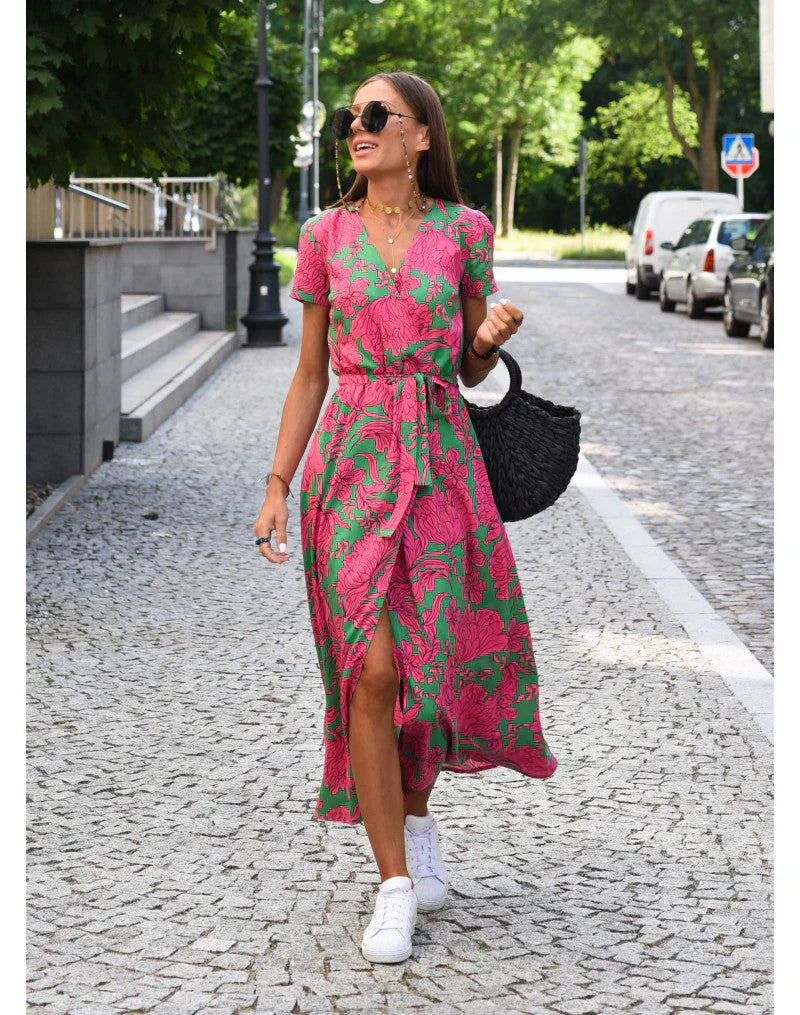 Suzanna | Robe élégante à col en V