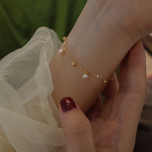 Bracelet effet perles d'eau douce en Argent