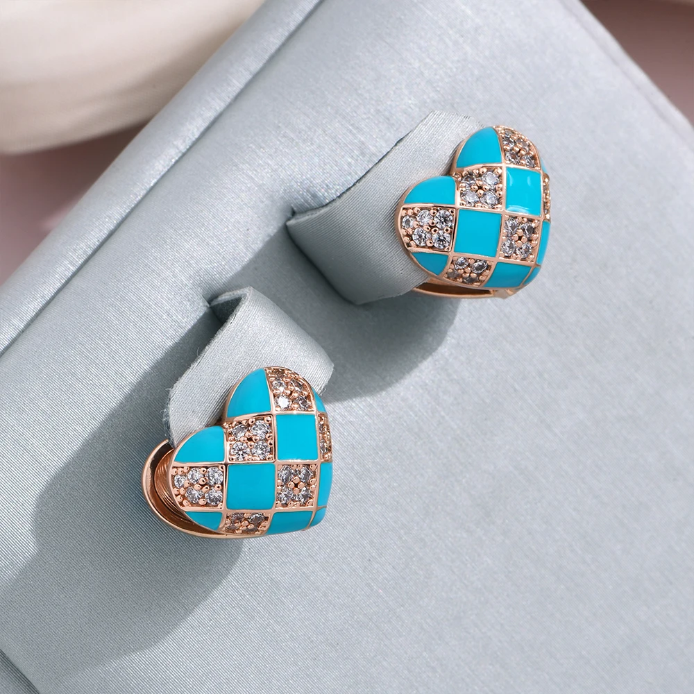 Boucles d'oreilles en forme de cœur élégantes avec accents émaillés