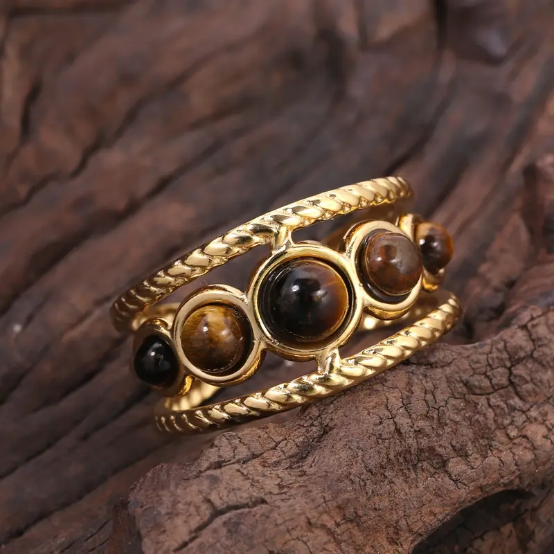 Bague en or en pierre brune