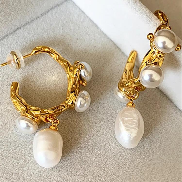 Boucles d'oreilles effet perle baroque, plaqué or 18 carats