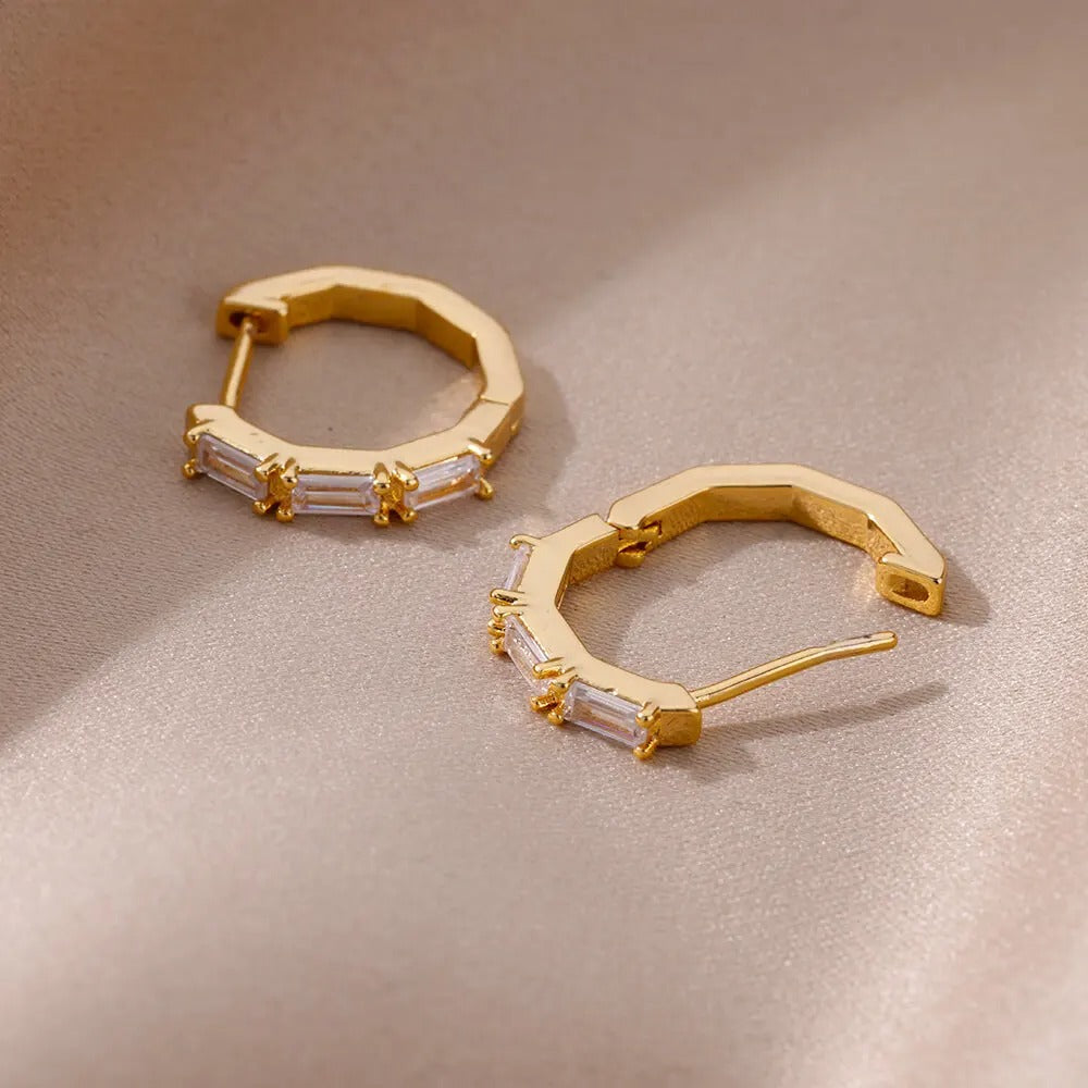 Boucles d’Oreilles Rectangulaires plaquées or 18K avec zircon