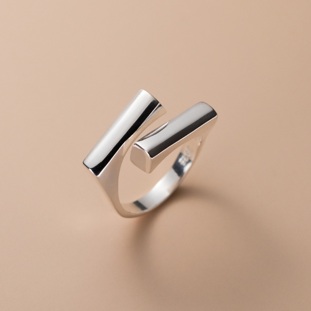 Bague simple et moderniste réglable en argent 925