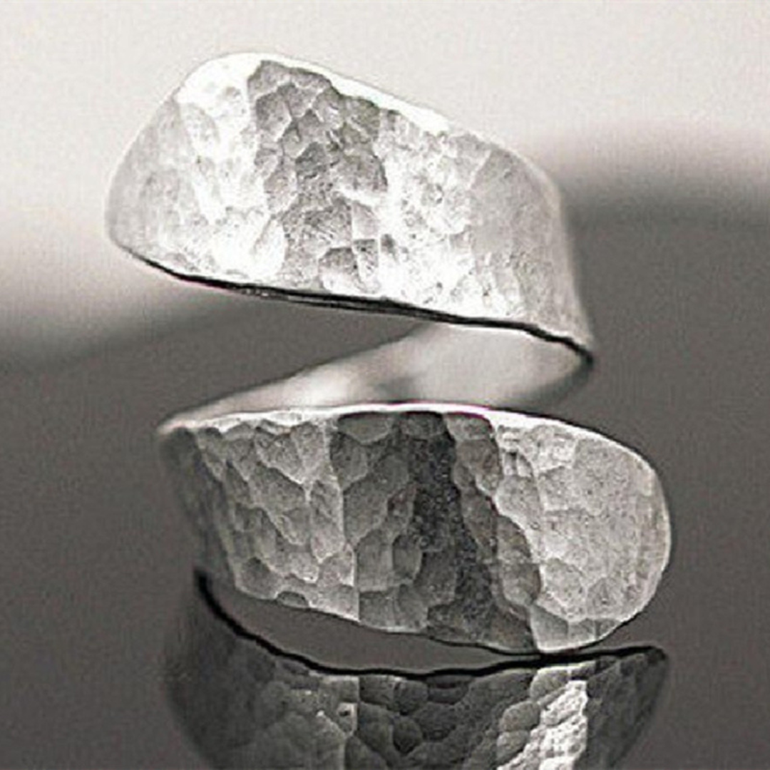 Bague spirale argentée ajustable en relief
