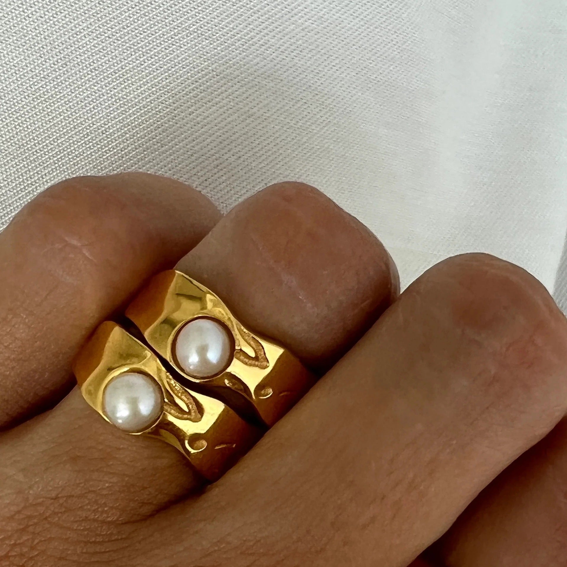 Bague Vintage en Perle Dorée