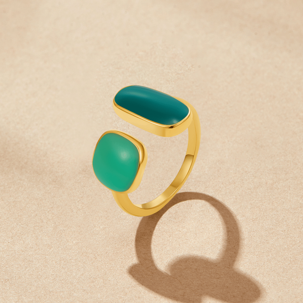 Bague dorée ajustable en vert saule