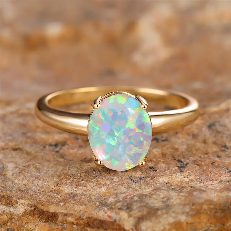 Bague Fintion Or Vintage avec Opale