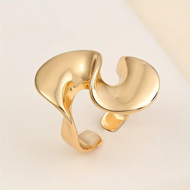 Bague irrégulière plaquée or 18K