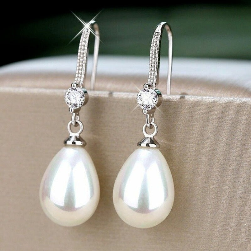 Boucles d’oreilles effet perles naturelles faites à la main (forme de goutte)