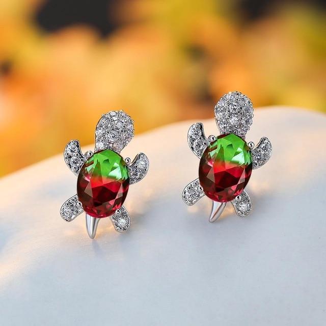 Boucles d'oreilles Tortue de mer en zirconium et finition argent